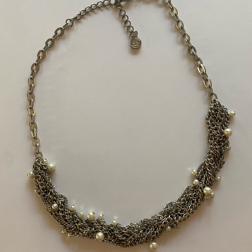 Elegant Fake Silver and Pearl Necklace